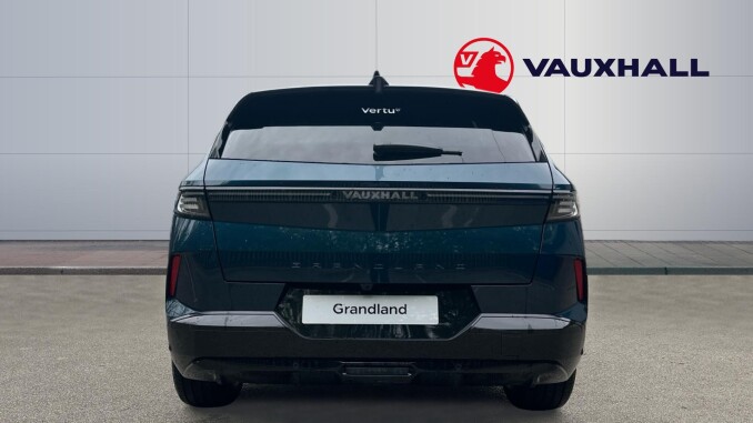 Vauxhall Grandland 157kW GS 73kWh 5dr Auto Electric Hatchback - Image 6